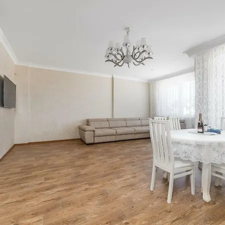 Apartment Трёхкомнатные Апартаменты На Фонтанской Дороге 58! Odesa
